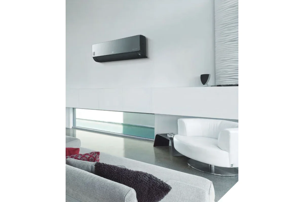 Настенная сплит-система LG AC12BK.NSJR/AC12BK.UA3R